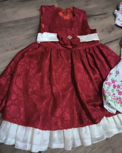 Vestido vermelho de festa