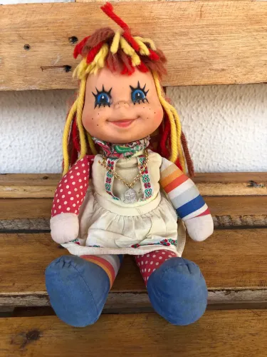 Boneca Emília Sítio do Pica Pau Amarelo 