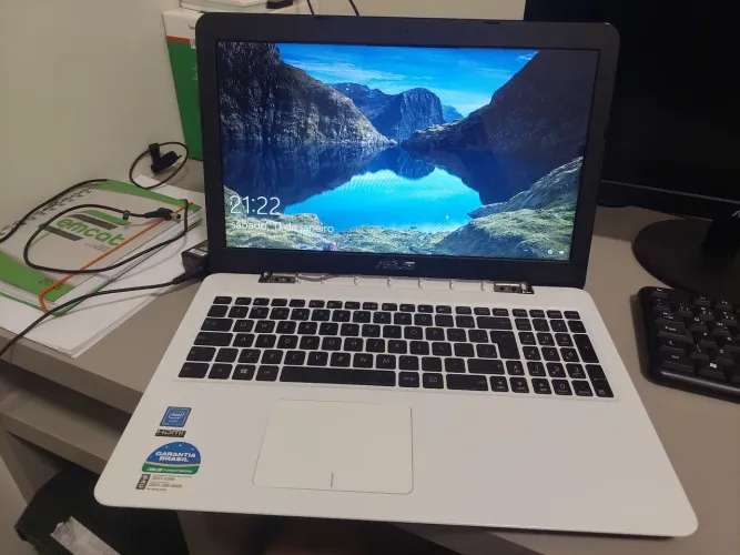 Notebook Asus Intel z550s usado