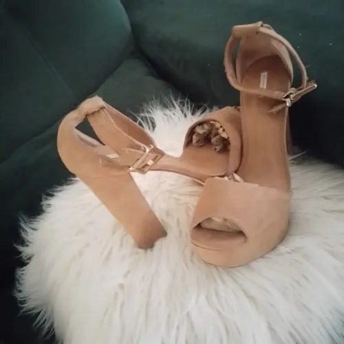 Sandália