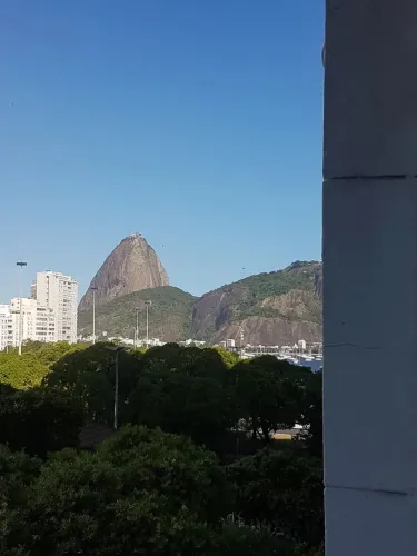 Imóvel para aluguel possui 31 metros quadrados com 1 quarto em Botafogo - Rio de Janeiro -