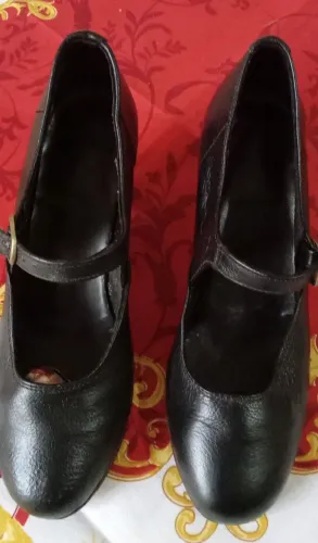 Sapato de dança flamenca 