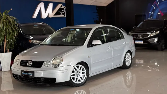 Volkswagen Polo Sedan 1.6 MI Total Flex 8V 4P 2006