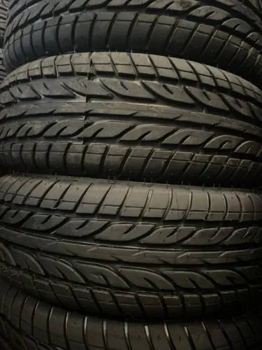 Pneu remoldado 265/70-16 500,00 á vista LISO e BF