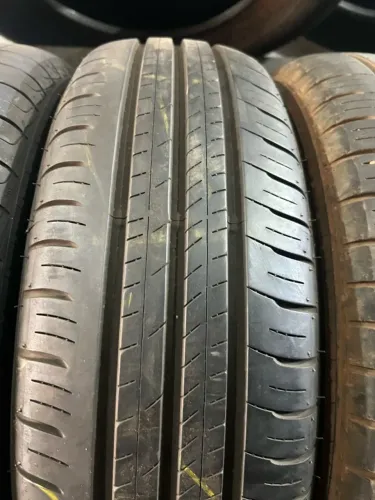 Pneu Dunlop 175/70/14 95 % Vida util.