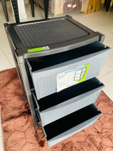 Armário de Plástico 4 Gavetas 1,80 avista 