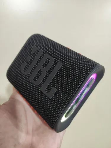 Caixa de Som Bluetooth Portátil (Novo)