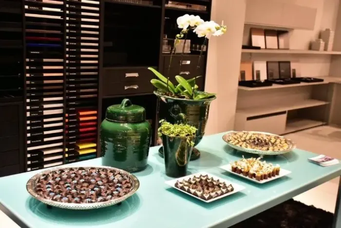 Mesa Byo - Design Italiano Luigi Mascheroni | Elegância e Sofisticação em Seu Espaço