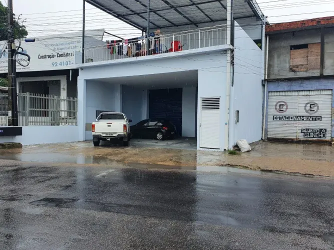 Vendo Galpão + apartamentos no Zumbi 
