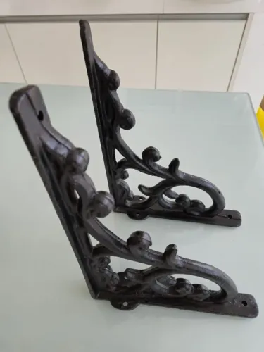 Suportes de prateleira decorativos em ferro