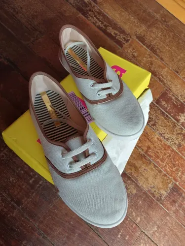 Tenis