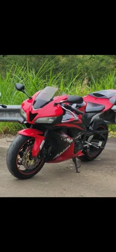 Honda Cbr 600rr leia a descrição