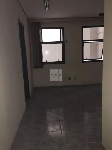 Salas Comerciais à Venda ou Locação em São Paulo-SP, Água Branca: 1 Banheiro, 25m² - Oport
