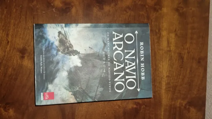 ? O Navio Arcano - Robin Hobb (LeYa)