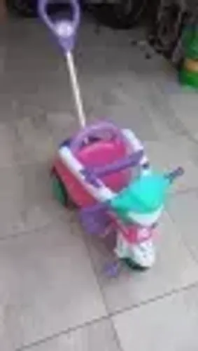 Triciclo Infantil Feminino