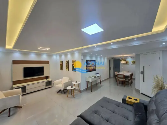 Apartamento próximo à praia com varanda gourmet  Pitangueiras  Guarujá