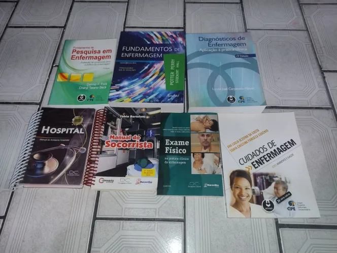 50 REAIS CADA Livros de Enfermagem NOVO - área da saúde 