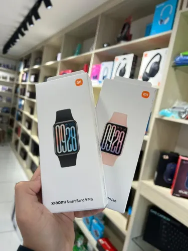 Xiaomi Mi Band 9 Pro (Preto/Rosa) - Até 10x sem juros, Loja Física