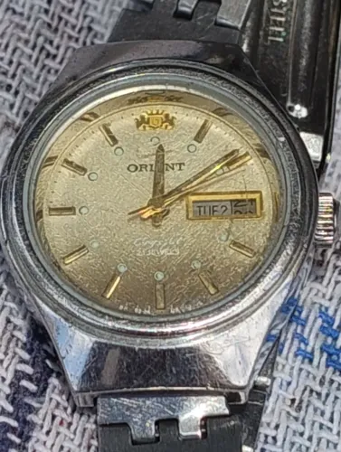 Relógio Oriente automático feminino 