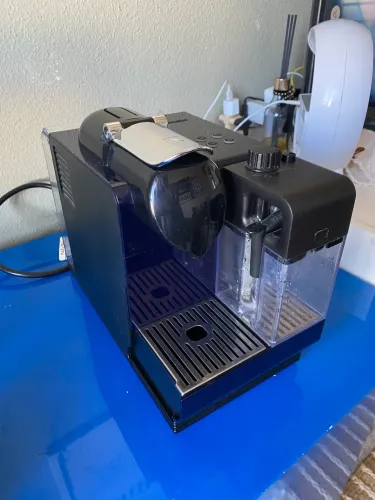 Cafeteira Nespresso Latissima 110V