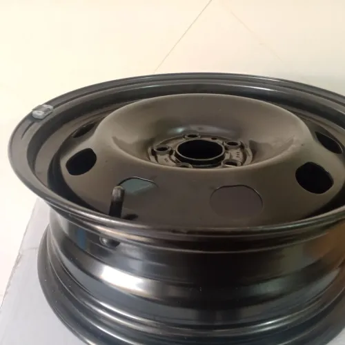 Jogo de Rodas aro 16 originais novas com calotas furacão 5 x 100 Tcross, Polo, Fox, Golf 