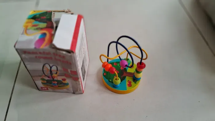 Brinquedo de Encaixe para Bebês - Divertido e Educativo!