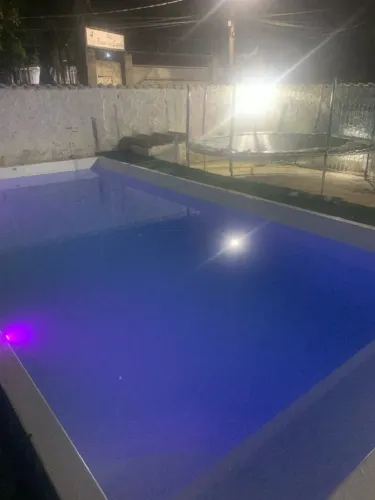 Alugo quarto com direito a piscina & churrasqueira- Campo Grande / RJ