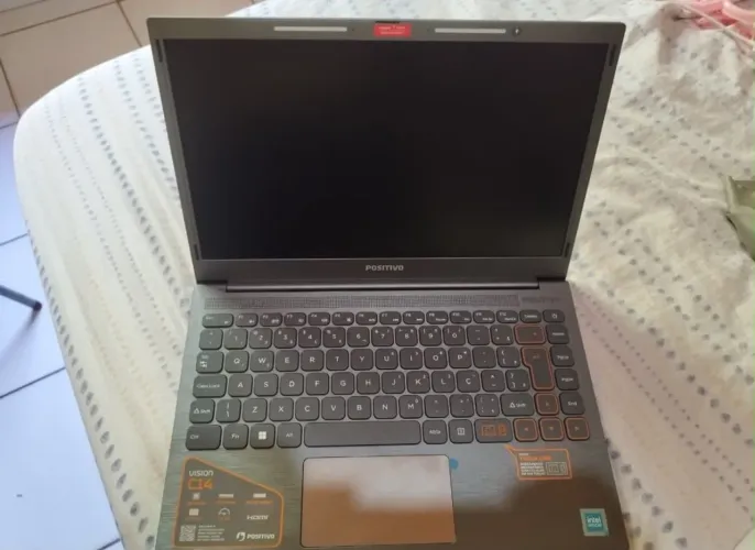 Notebook Semi Novo 9 meses de uso valor negociável