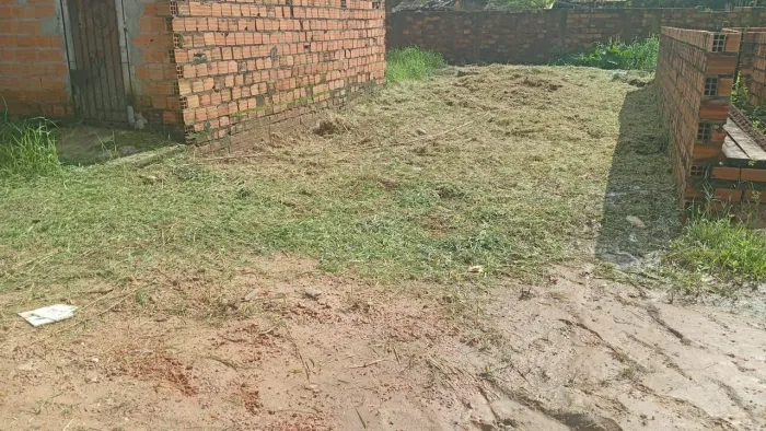 VENDE-SE UM TERRENO NO ICUI