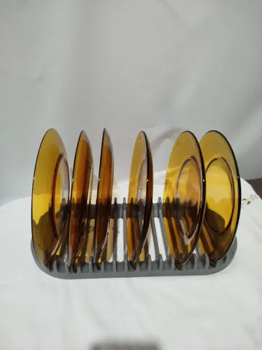 conjunto de 6 pratos rasos âmbar duralex.nao acompanha os suportes.