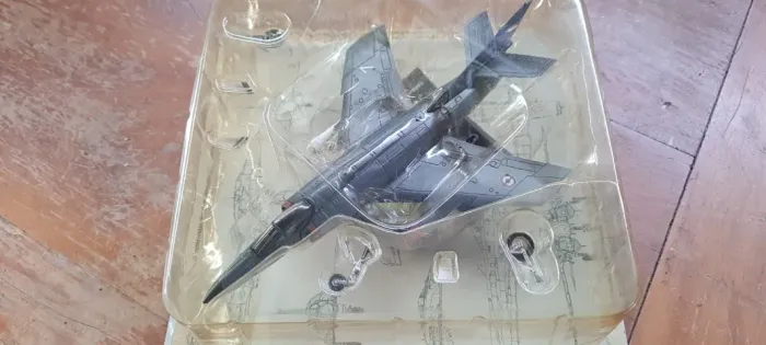 Avião Dassault Breguet Super Étendard - França | Escala 1:72 | DeAgostini - 2013 | Novo