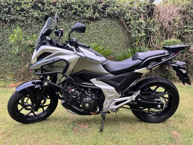 NC 750 abs super conservada.
