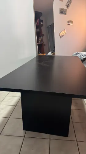 Mesa de reunião para escritório - 6 lugares preta