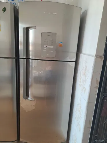 Geladeira com defeito