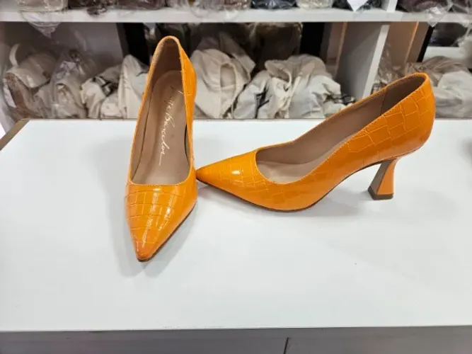 Promoção scarpin luiza barcelos novo, nunca usado!