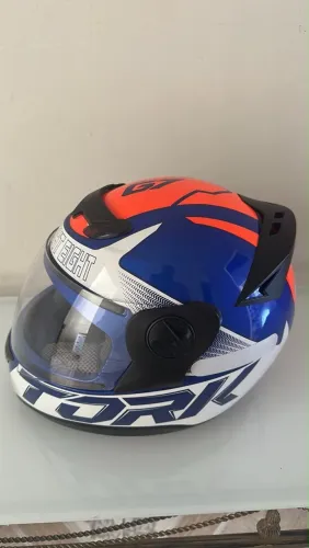 Vendo Capacete Novo tamanho 56
