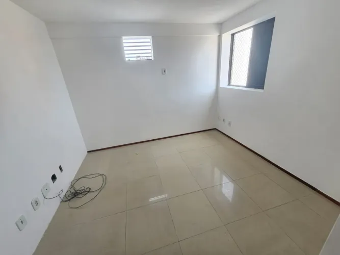 Apartamento para Locação em Maceió, 2 dormitórios, 1 suíte, 2 banheiros, 2 vagas