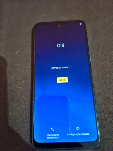 Celular, semi novo