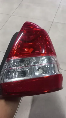 Lanterna traseira Etios sedan original (Arteb) lado esquerdo 2016 