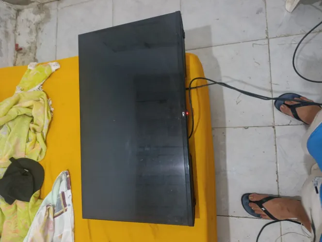 SmartTv 32 600$. com manual de fabrica