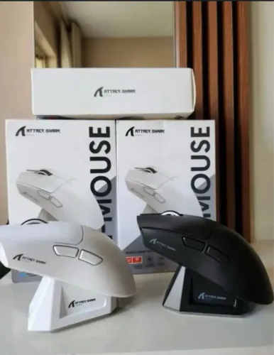 Mouse Gamer X11 - Sem Fio - Novo - LACRADO (cores: branco e preto)