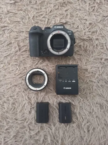 Canon R7 + Sigma 18-35 + Adaptador Canon