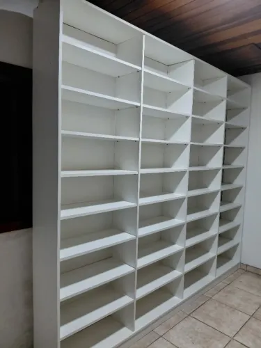 Sapateira em mdf