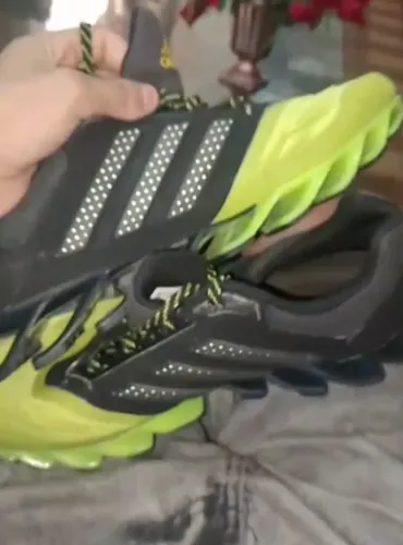 Springblade