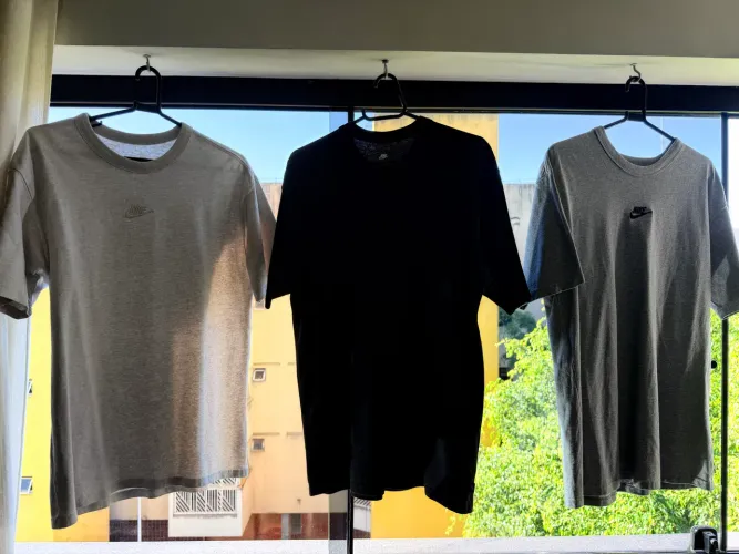 3 Camisetas Nike Sportswear Premium Essentials