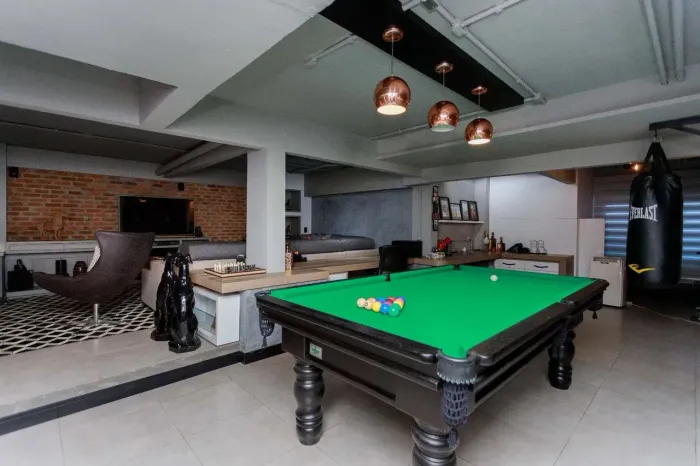Linda casa em condomínio Três Figueiras