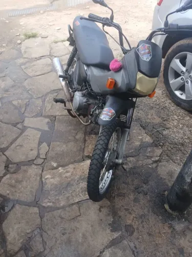 vendo está moto Honda pop 100 cilindradas