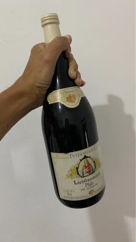 Vinho 1,5L peter Mertes safra 94