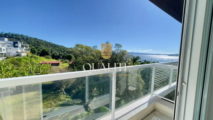 Apartamento à Venda com 1 Dormitório, Vaga de Garagem e Vista Mar no João Paulo, Florianóp