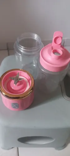 Liquidificador portátil pequeno